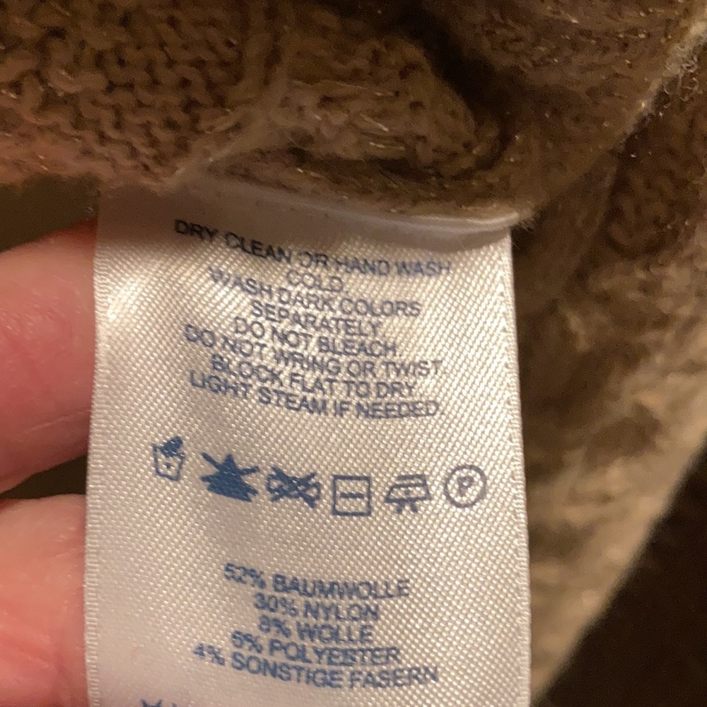 Lands’ End Glitter V Neck Sweater MP - Picture 4 of 4